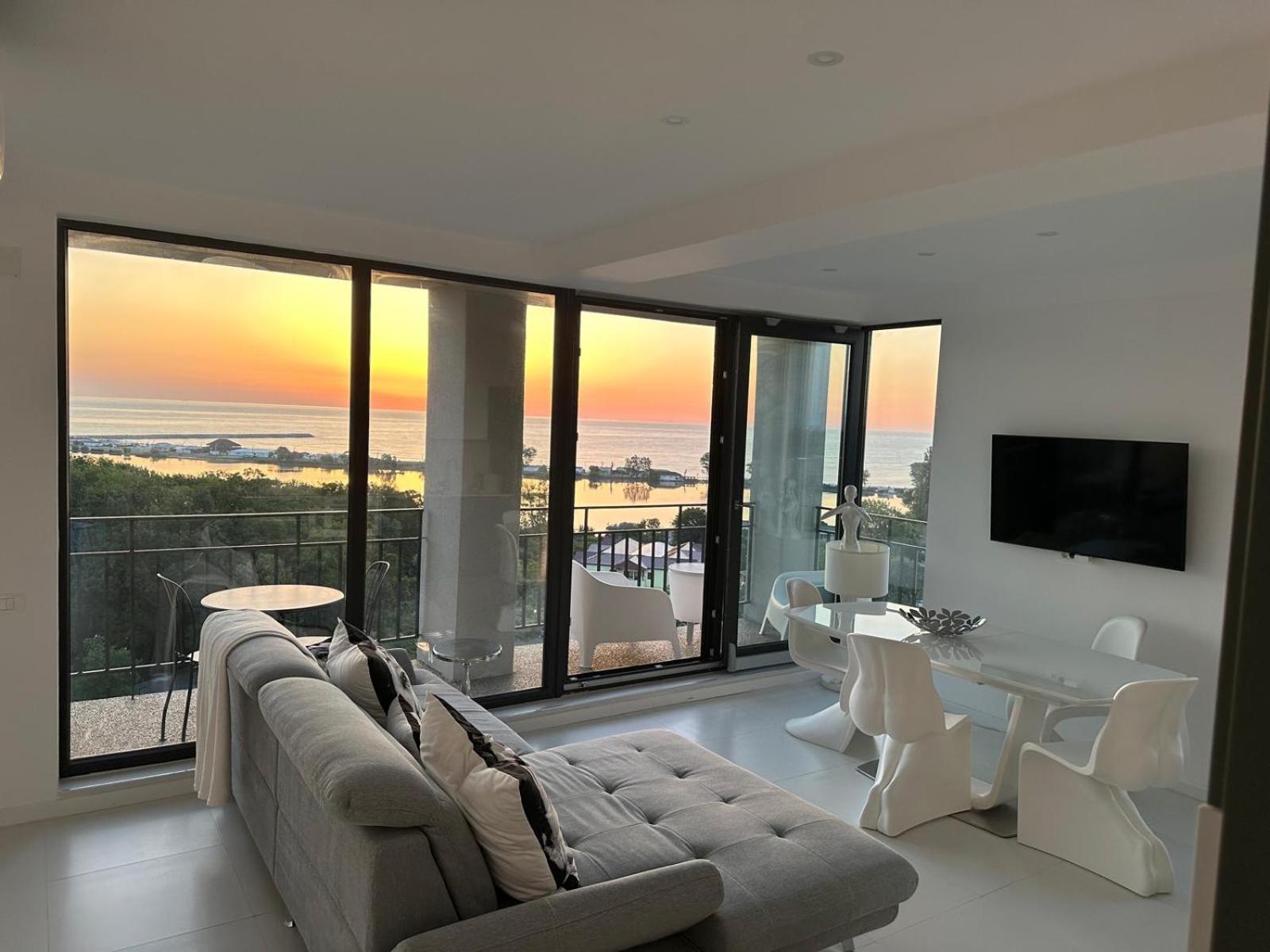 Donna Alba Seaview Penthouse, Casa Ta De Pe Plaja Apartment Neptun Bagian luar foto