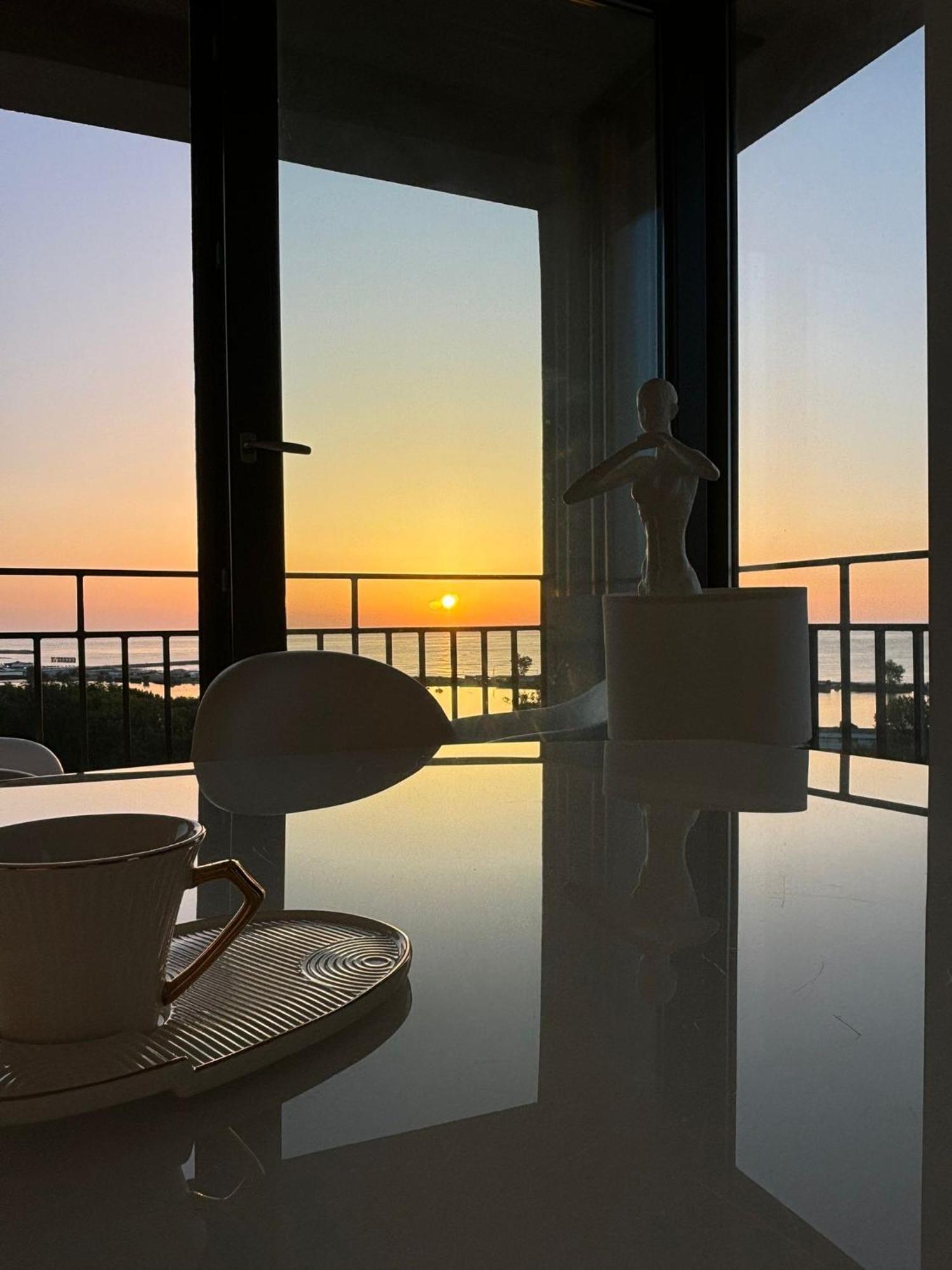 Donna Alba Seaview Penthouse, Casa Ta De Pe Plaja Apartment Neptun Bagian luar foto