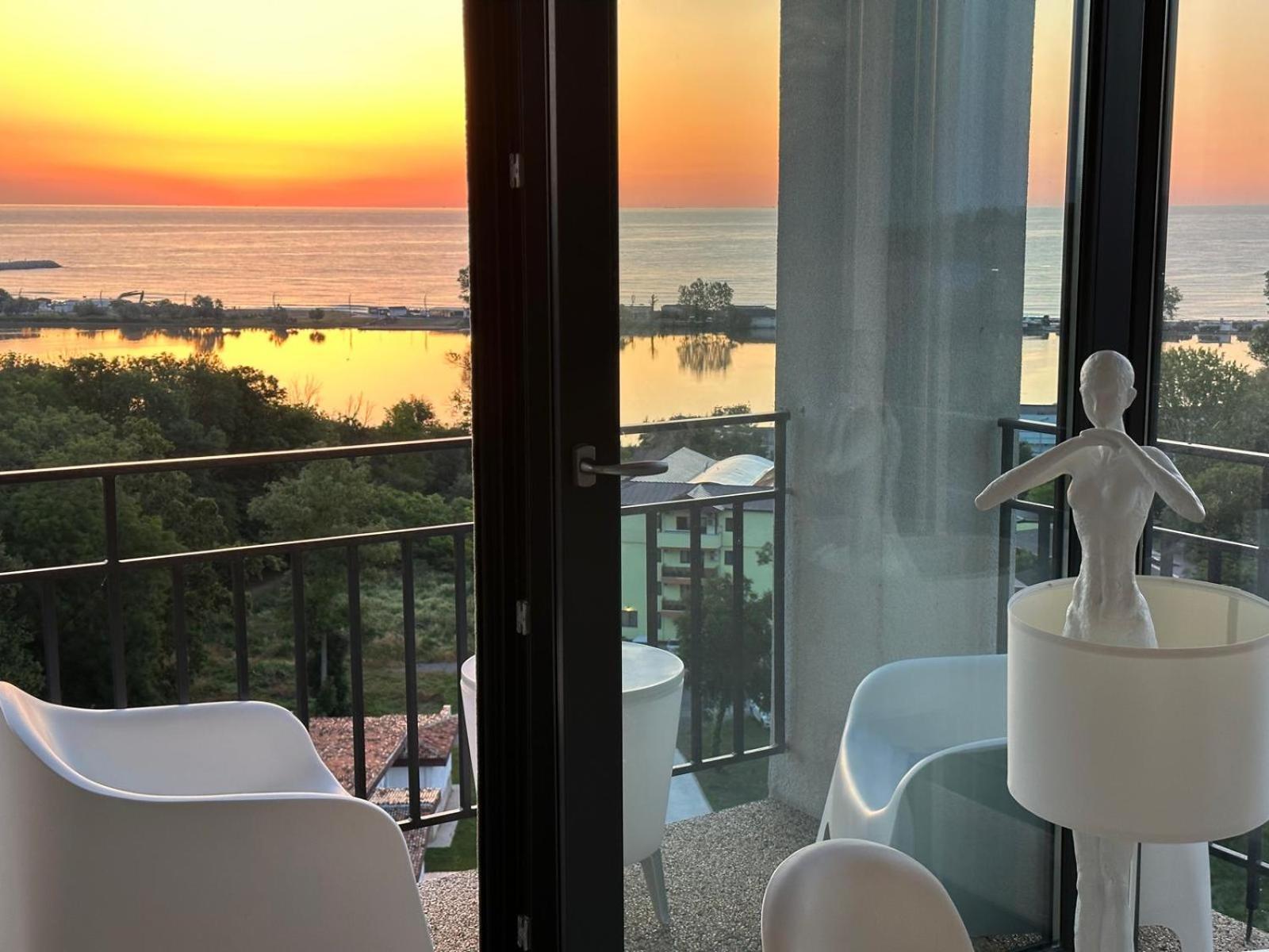 Donna Alba Seaview Penthouse, Casa Ta De Pe Plaja Apartment Neptun Bagian luar foto